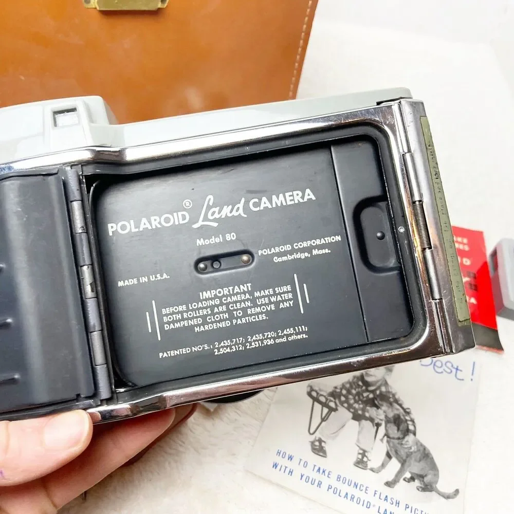 Vintage Polaroid Highlander Folding Land Camera Model 80 w/ Case, Flash & Meter